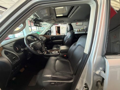 Used 2023 Nissan Armada SL w/ Captain's Chairs Package AWD/4WD image 27