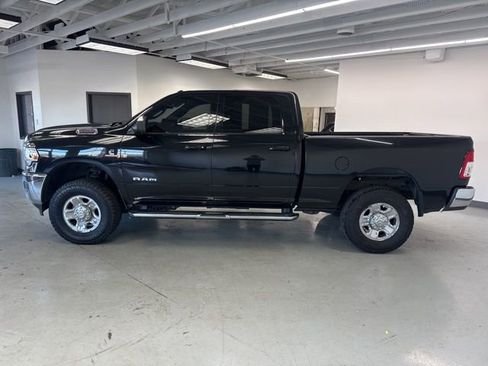 Used 2021 RAM 2500 Big Horn image 8
