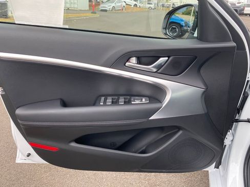 New 2026 Genesis G70 2.5T image 13