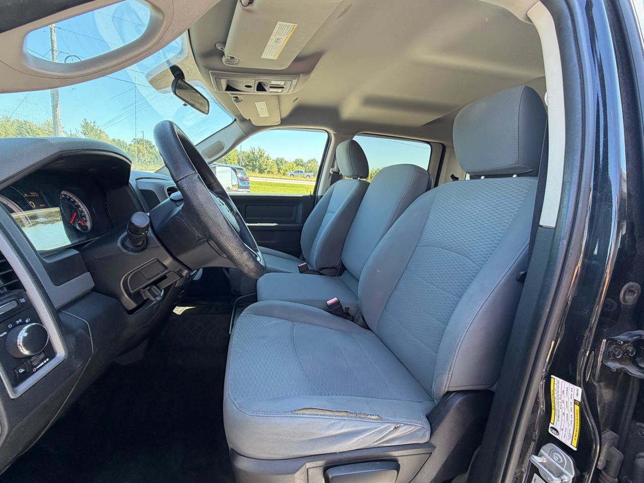 Used 2017 RAM 2500 Tradesman w/ Chrome Appearance Group AWD/4WD image 5