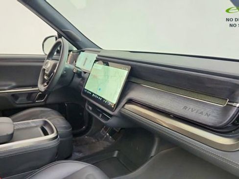 Used 2024 Rivian R1S Adventure AWD/4WD image 21