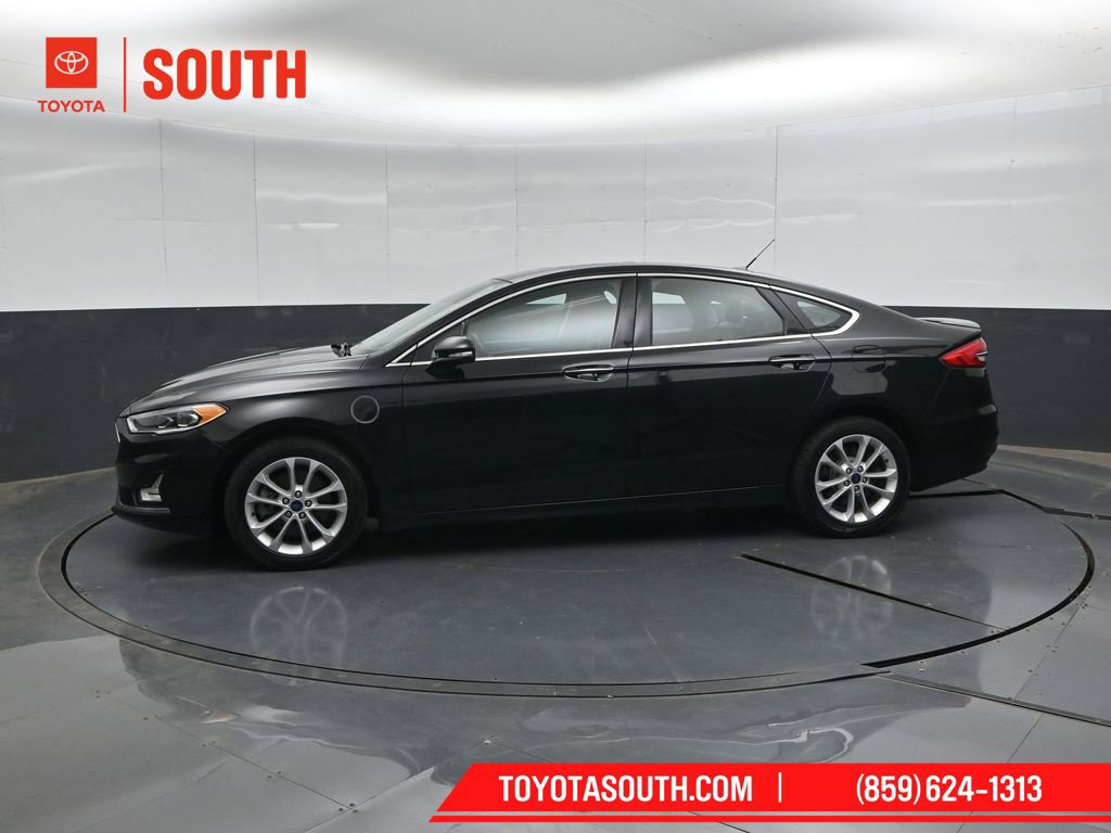 Used 2020 Ford Fusion Energi Titanium FWD image 7