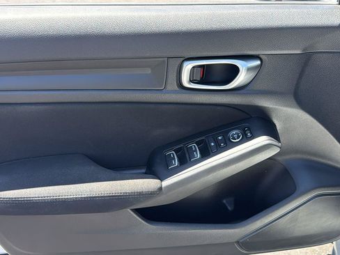 Used 2022 Honda Civic Sport image 8