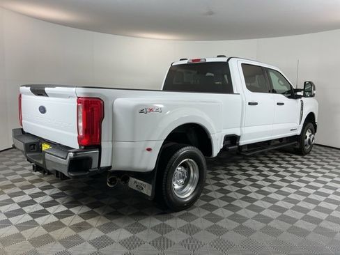 Used 2024 Ford F350 XLT image 4