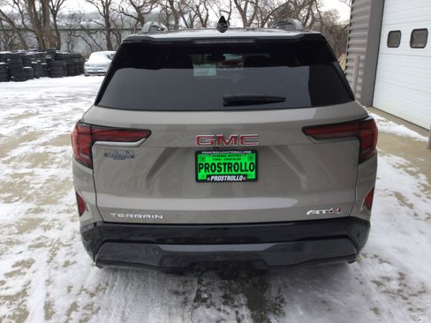 New 2026 GMC Terrain AT4 image 4