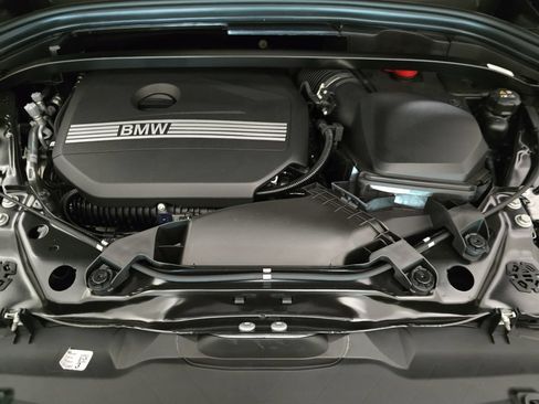 New 2026 BMW X2 xDrive28i w/ Technology Package AWD/4WD image 32