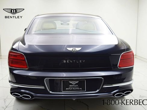 Used 2022 Bentley Flying Spur V8 AWD/4WD image 9