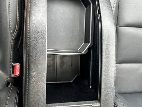 Used 2015 Toyota Highlander XLE AWD/4WD image 31