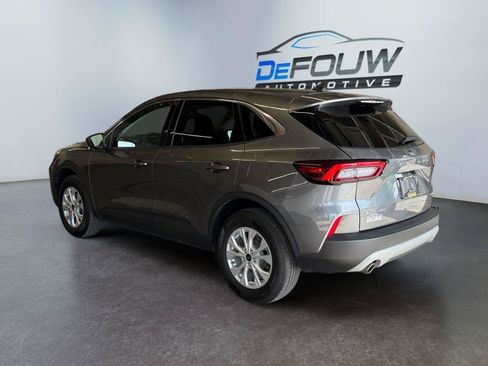 Used 2024 Ford Escape Active AWD/4WD image 5