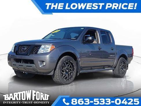 Used 2021 Nissan Frontier SV w/ Midnight Edition Floor Mats AWD/4WD image 1