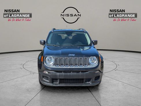 Used 2017 Jeep Renegade Sport w/ Power & Air Group FWD image 2
