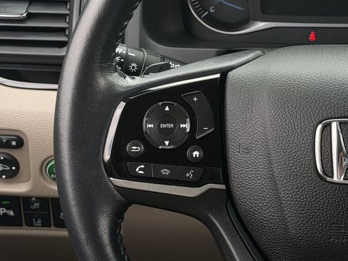 Used 2022 Honda Pilot Touring image 14