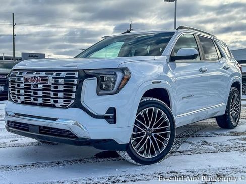 Used 2026 GMC Terrain Denali w/ LPO, Floor Liner Package image 2