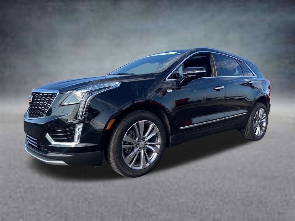 Used 2023 Cadillac XT5 Premium Luxury w/ LPO, Floor Liner Package AWD/4WD image 4