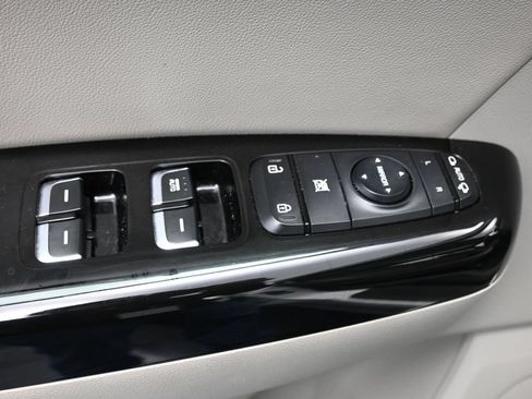 Used 2018 Kia Sportage EX w/ EX Technology Package FWD image 12