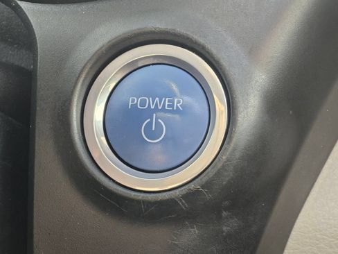 Used 2023 Toyota Sienna XLE w/ XLE Plus Package FWD image 38