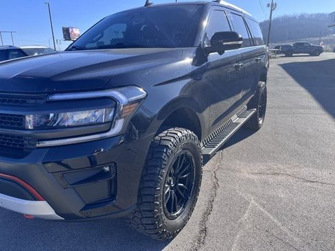 Used 2022 Ford Expedition Timberline image 5