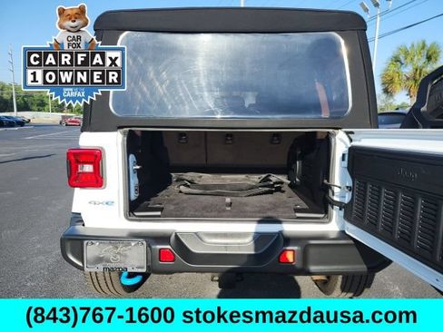 Used 2023 Jeep Wrangler Unlimited Sahara w/ Cold Weather Group AWD/4WD image 20