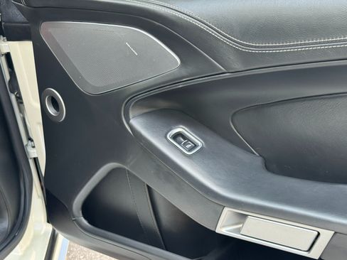 Used 2014 Aston Martin Vanquish Coupe RWD image 57