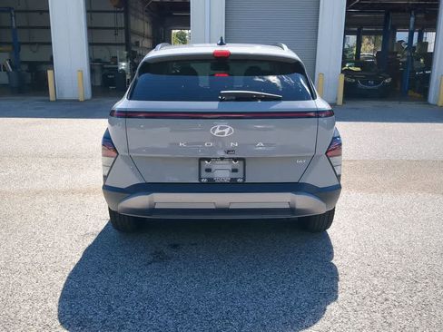 New 2026 Hyundai Kona SEL Premium image 6