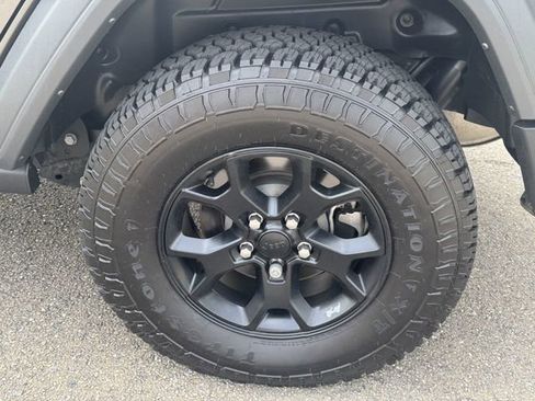 Used 2023 Jeep Wrangler Willys image 19