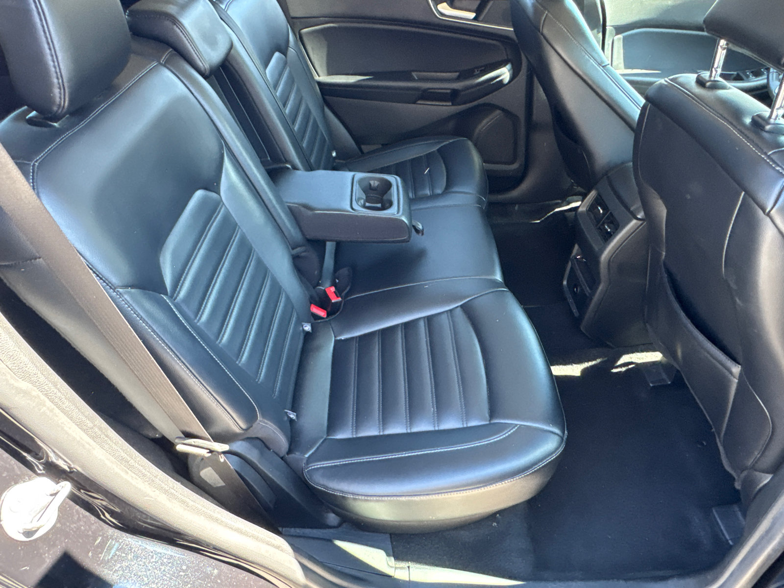Used 2024 Ford Edge SEL AWD/4WD image 17