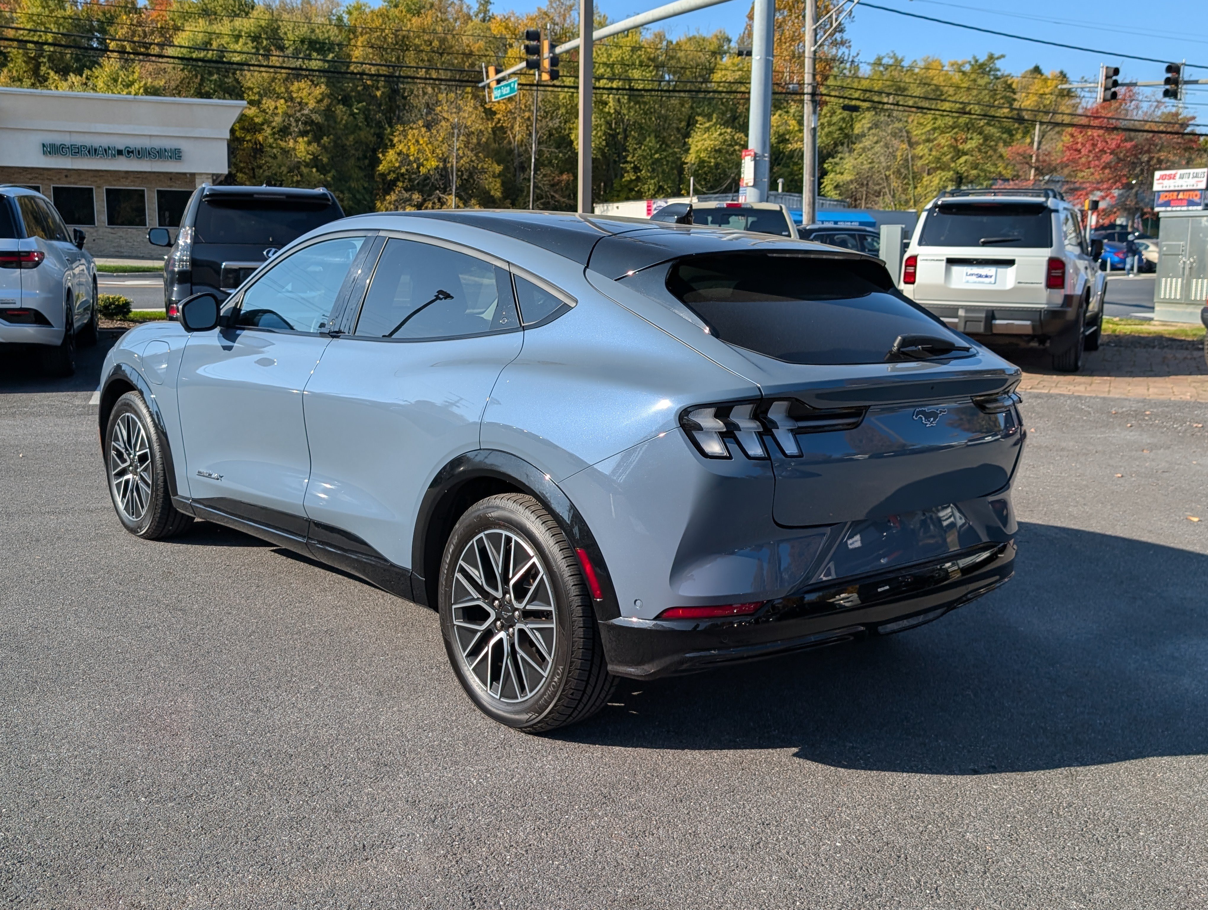Used 2024 Ford Mustang Mach-E Premium AWD/4WD image 5