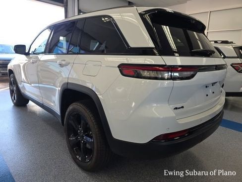 Used 2024 Jeep Grand Cherokee Limited w/ Luxury Tech Group II image 6