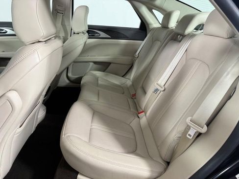 Used 2020 Lincoln MKZ Reserve image 16