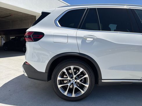 Used 2026 BMW X5 xDrive40i w/ Parking Assistance Package image 5