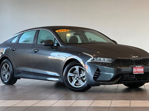 Used 2022 Kia K5 LXS image 2