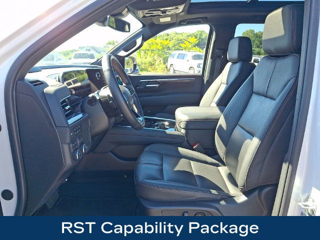 Used 2025 Chevrolet Tahoe RST w/ RST Capability Package AWD/4WD image 2