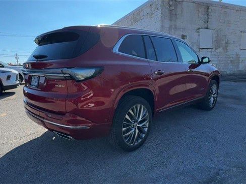 New 2026 Buick Enclave Avenir w/ Super Cruise Package image 8