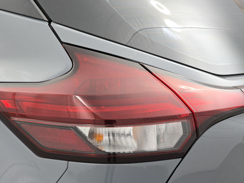 Used 2024 Nissan Kicks SV image 31