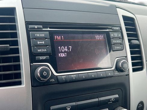 Used 2017 Nissan Frontier Desert Runner RWD image 13