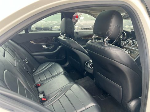 Used 2016 Mercedes-Benz C 300 4MATIC Sedan image 31