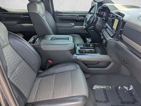 Used 2022 Chevrolet Silverado 1500 ZR2 w/ Technology Package image 21