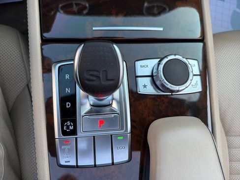 Used 2013 Mercedes-Benz SL 550 image 15