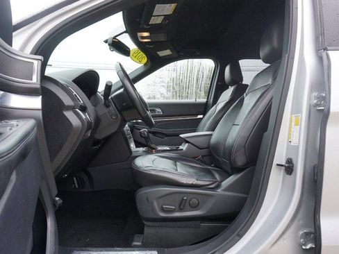 Used 2019 Ford Explorer Limited w/ Class III Trailer Tow Package image 20