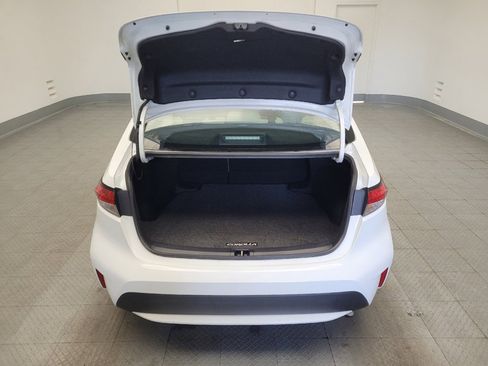 Used 2022 Toyota Corolla LE FWD image 29