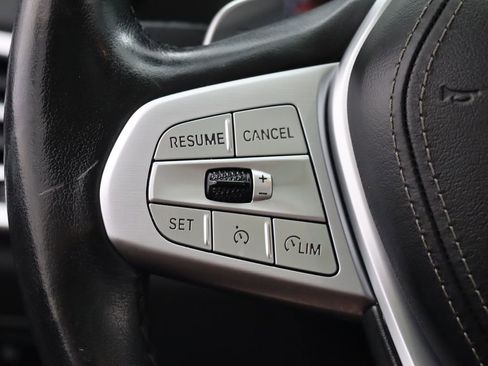 Used 2020 BMW X7 xDrive40i w/ Premium Package AWD/4WD image 18