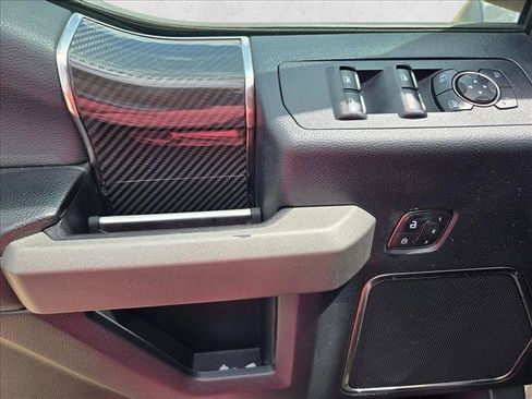 Used 2019 Ford F150 Raptor w/ Equipment Group 802A Luxury AWD/4WD image 12