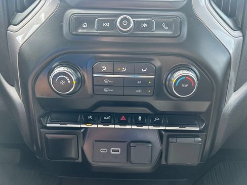 Used 2021 Chevrolet Silverado 1500 Custom AWD/4WD image 29