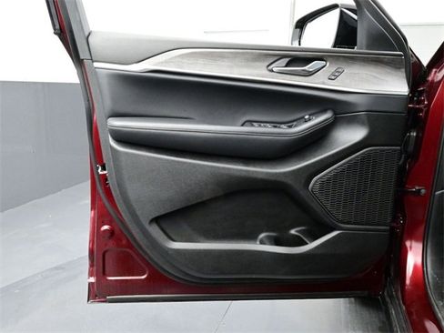 Used 2024 Jeep Grand Cherokee Limited w/ Trailer Tow Package image 7