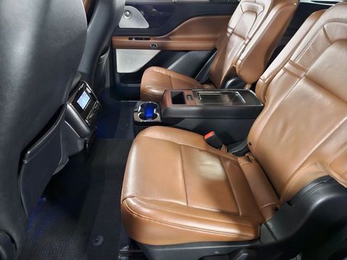 Used 2021 Lincoln Aviator Grand Touring w/ Equipment Group 301A image 18