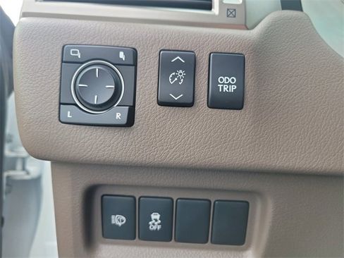 Used 2015 Lexus GX 460 image 22