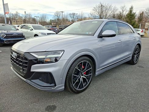 Used 2020 Audi Q8 Premium Plus w/ Premium Plus Package image 3