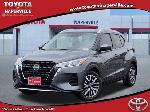 Used 2023 Nissan Kicks SV FWD image 1