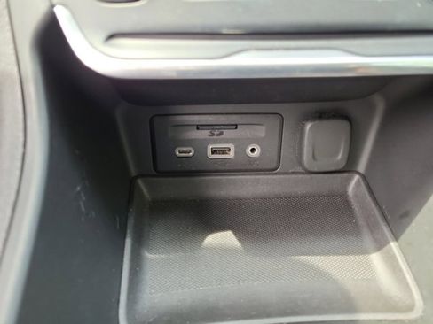 Used 2021 GMC Terrain SLT w/ Infotainment Package II image 30