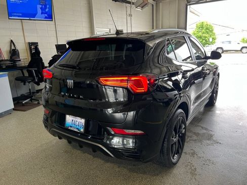 Used 2025 Buick Encore GX Sport Touring FWD image 3